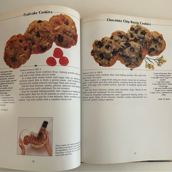 Vintage Mrs. Fields Cookie Cookbook - Picture 6 of 13